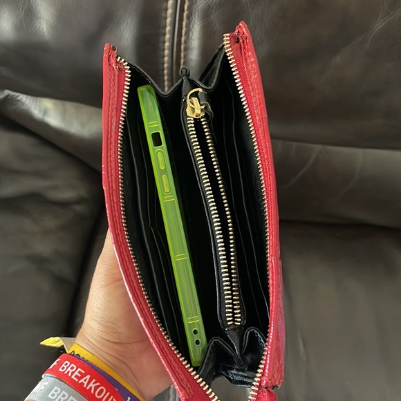 See by Chloe Red Patent Leather Wallet Wristlet Clutch - Picture 5 of 5